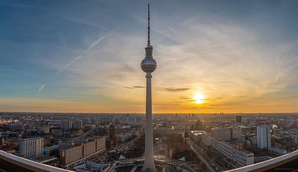 tv tower, the berliner fernsehturm, berlin