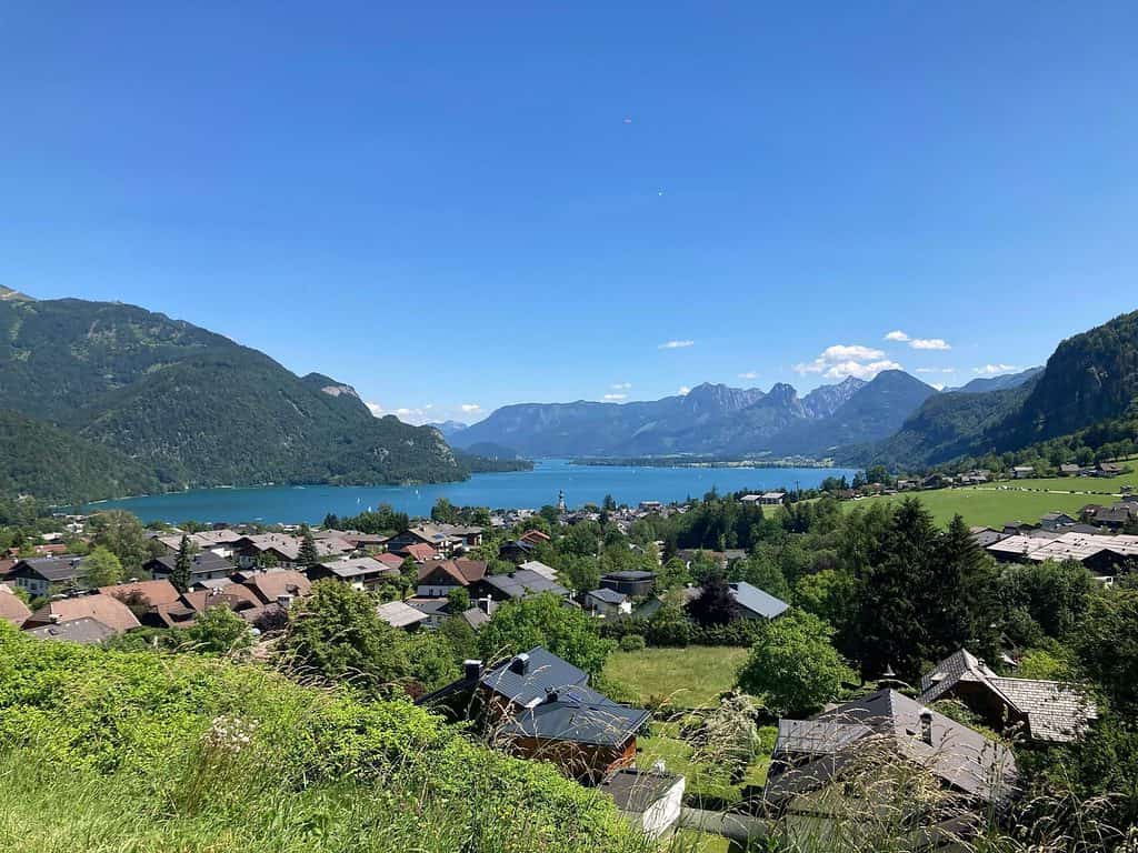 austrian lakes, scenery. best places to visit in austria with kids.