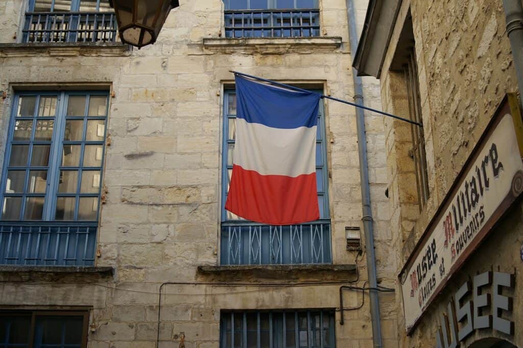 france, flag, paris-4523828.jpg